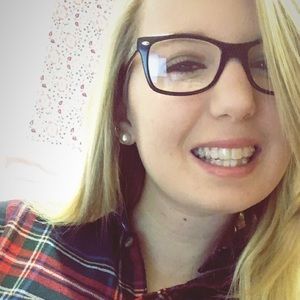 Meet your Posher, Debra